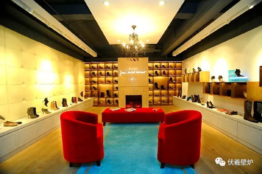 高端品牌服装鞋帽门店伏羲壁炉如何设计装修?
