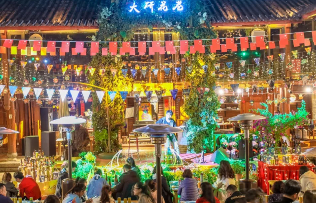 大研花巷:民谣+精酿啤酒,升级旅游新体验