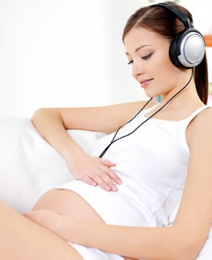 孕妇的正确睡姿改善准妈妈睡眠质量