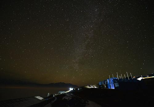 牛背山之巅邂逅云海