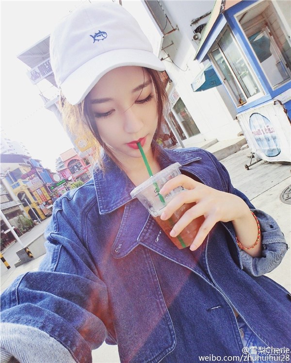 国民老公王思聪谈加微信好友标准:只加长得好看的女生