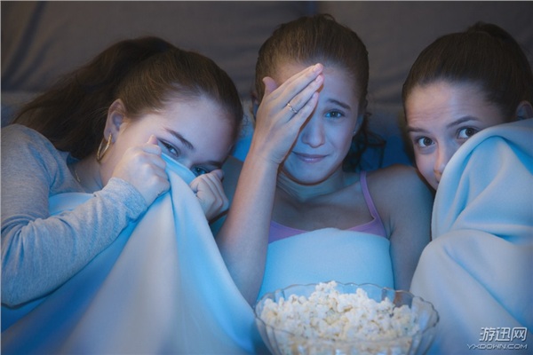 看,你后面有人!盘点十部最该被改编成恐怖游戏的电影