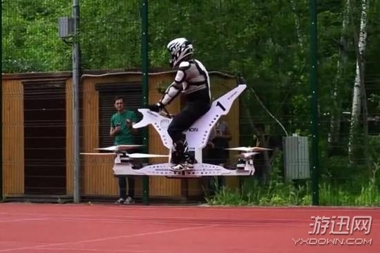 俄罗斯发布了一款电动飞行摩托 网友:需要驾照么?