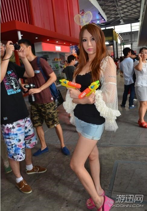 CJ֡ʪͼ߹⣬һСľ͡ʪ