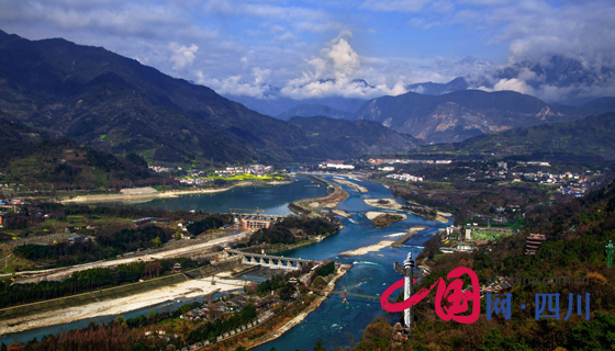 成都:都江堰景区成为热门研学基地