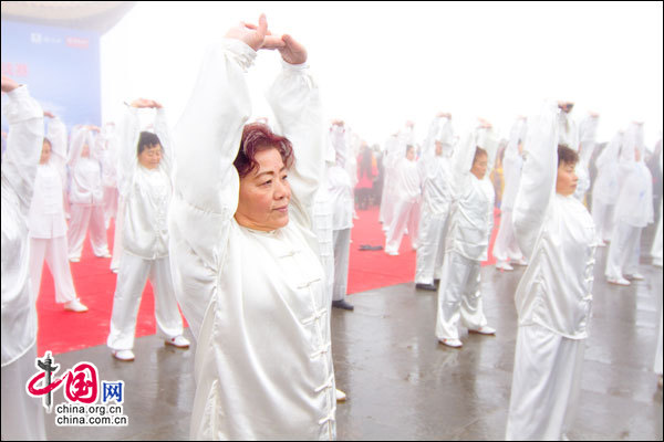 峨眉山第18届冰雪温泉节开幕 多重福利大放送